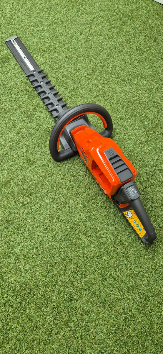 Husqvarna 520 iHD60 Hedge Trimmer - Image 1