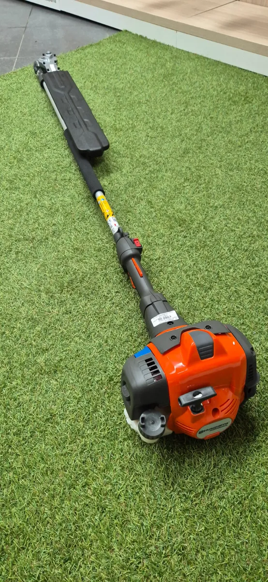 Husqvarna 525 HE4 Hedge Trimmer - Image 1