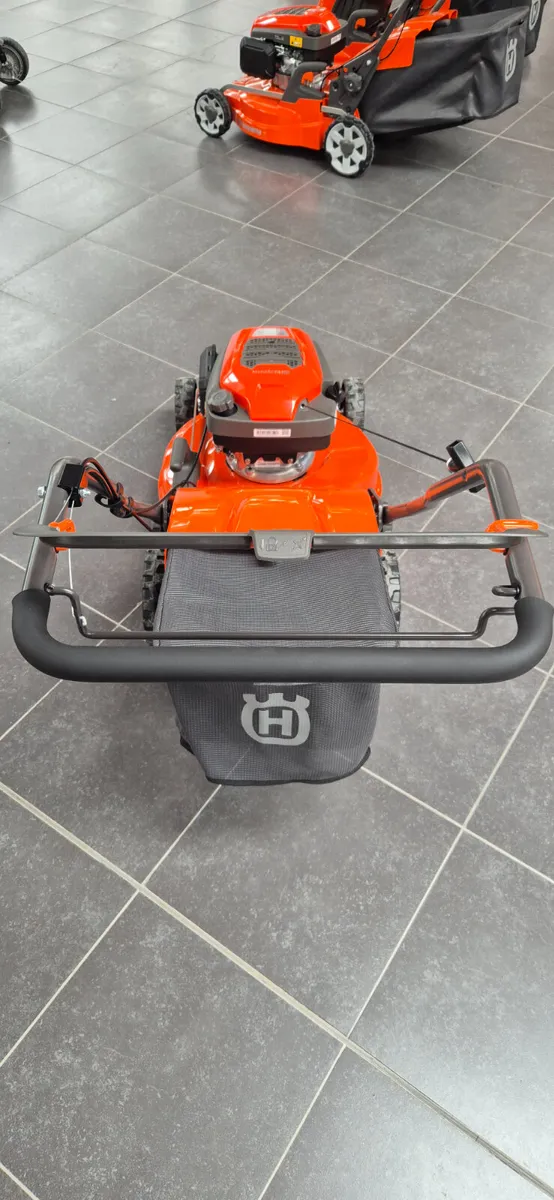 Husqvarna LC 253S Lawnmower - Image 4