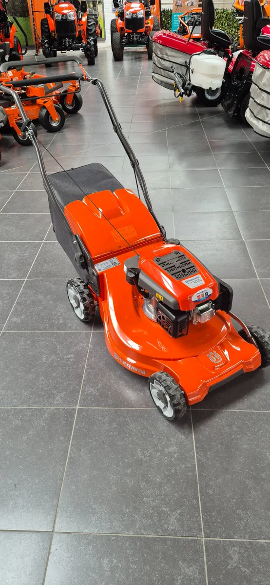 Husqvarna LC 253S Lawnmower - Image 2