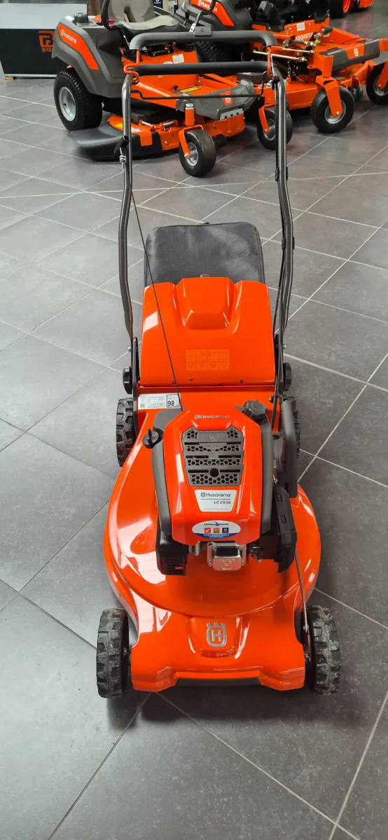 Husqvarna LC 253S Lawnmower - Image 3