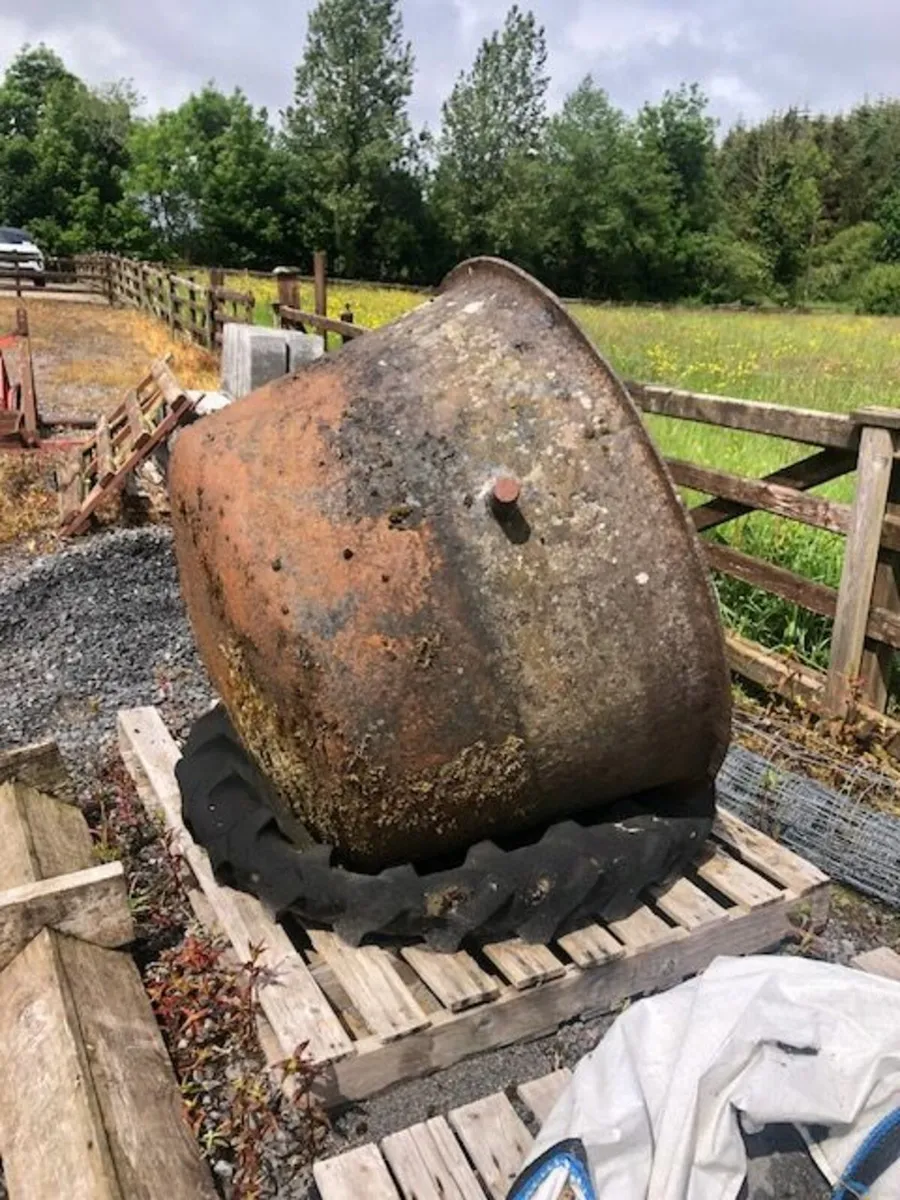 FAMINE POT Famine pot for sale . for sale in Co. Mayo for €999 on DoneDeal