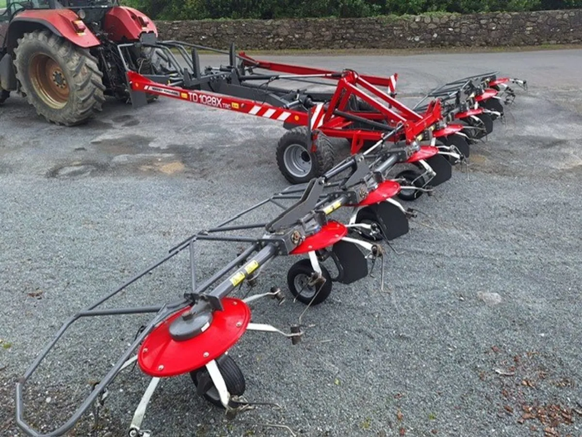 2021 Massey Ferguson TD 1028X Trailed Tedder - Image 3