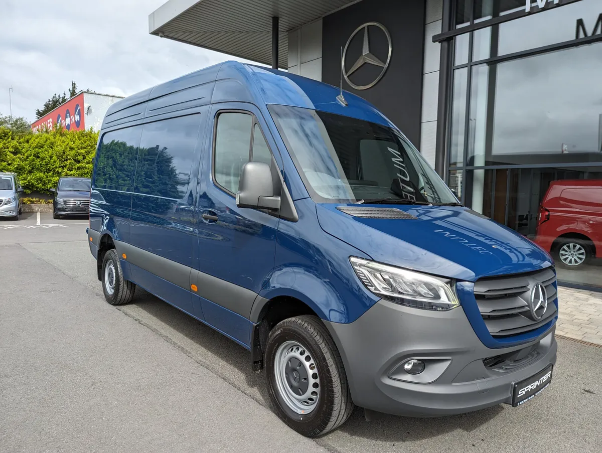 Mercedes Sprinter 317 MWB Select in stock - Image 3