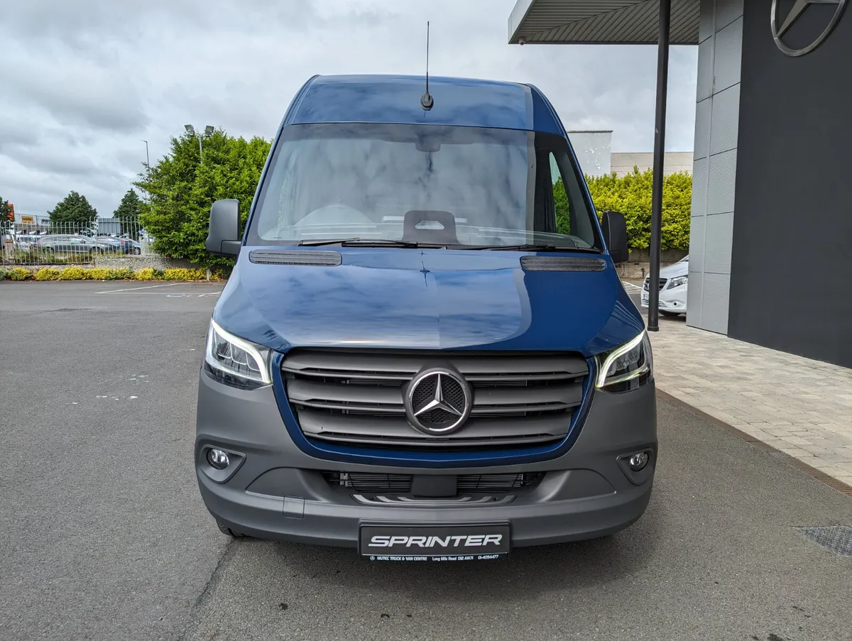 Mercedes Sprinter 317 MWB Select in stock - Image 2