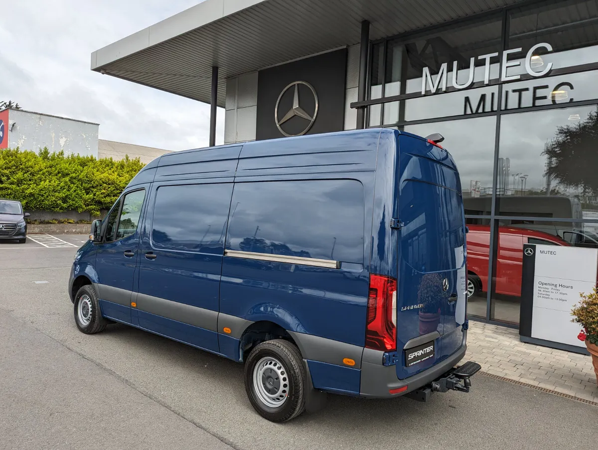 Mercedes Sprinter 317 MWB Select in stock - Image 4