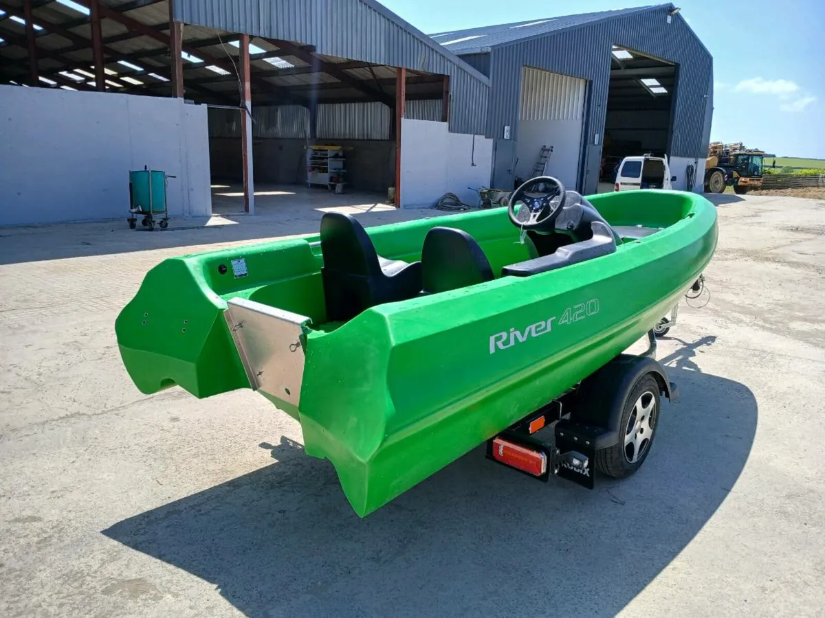 New Rota 420 sports boat(REDUCED) - Image 2