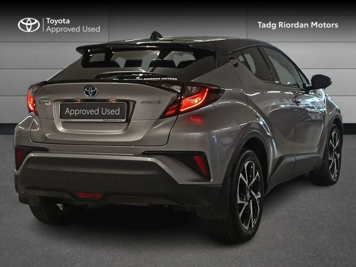 Toyota C-HR 1.8 Hybrid Sport BI- - Image 2