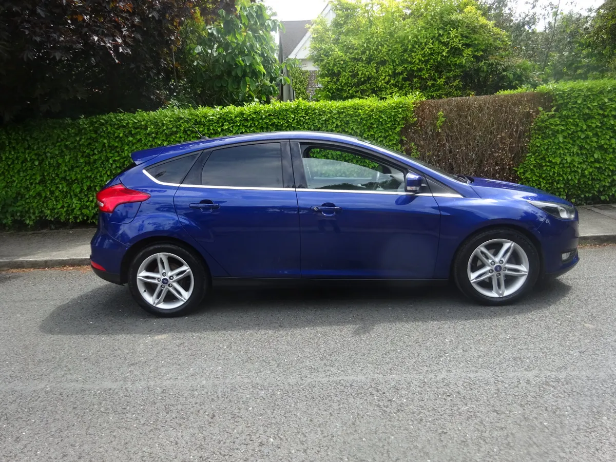 Ford Focus 1.0 Ecoboost Zetec - 0872539445 - Image 4