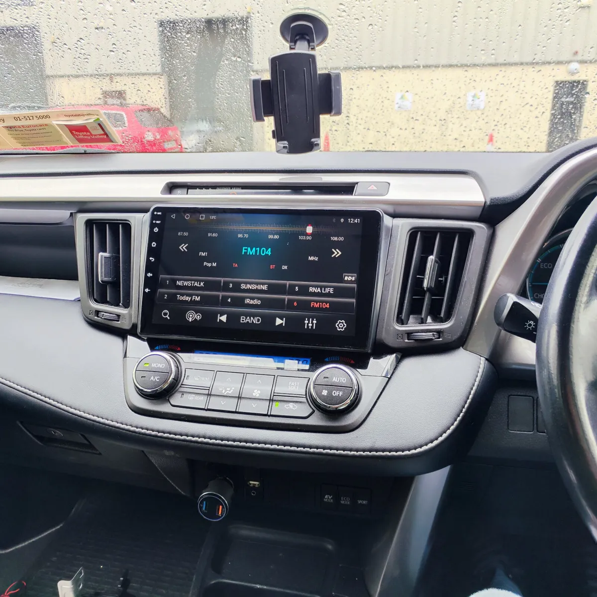 Toyota RAV4 Android radio Carplay Android Auto - Image 3