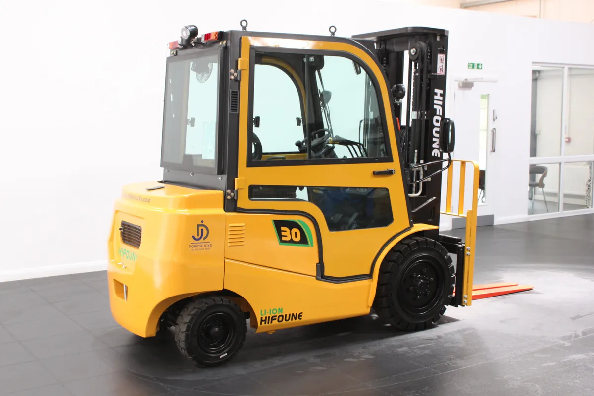 HIFOUNE FBL30 Full Cab - Li-ION Forklift - Image 3