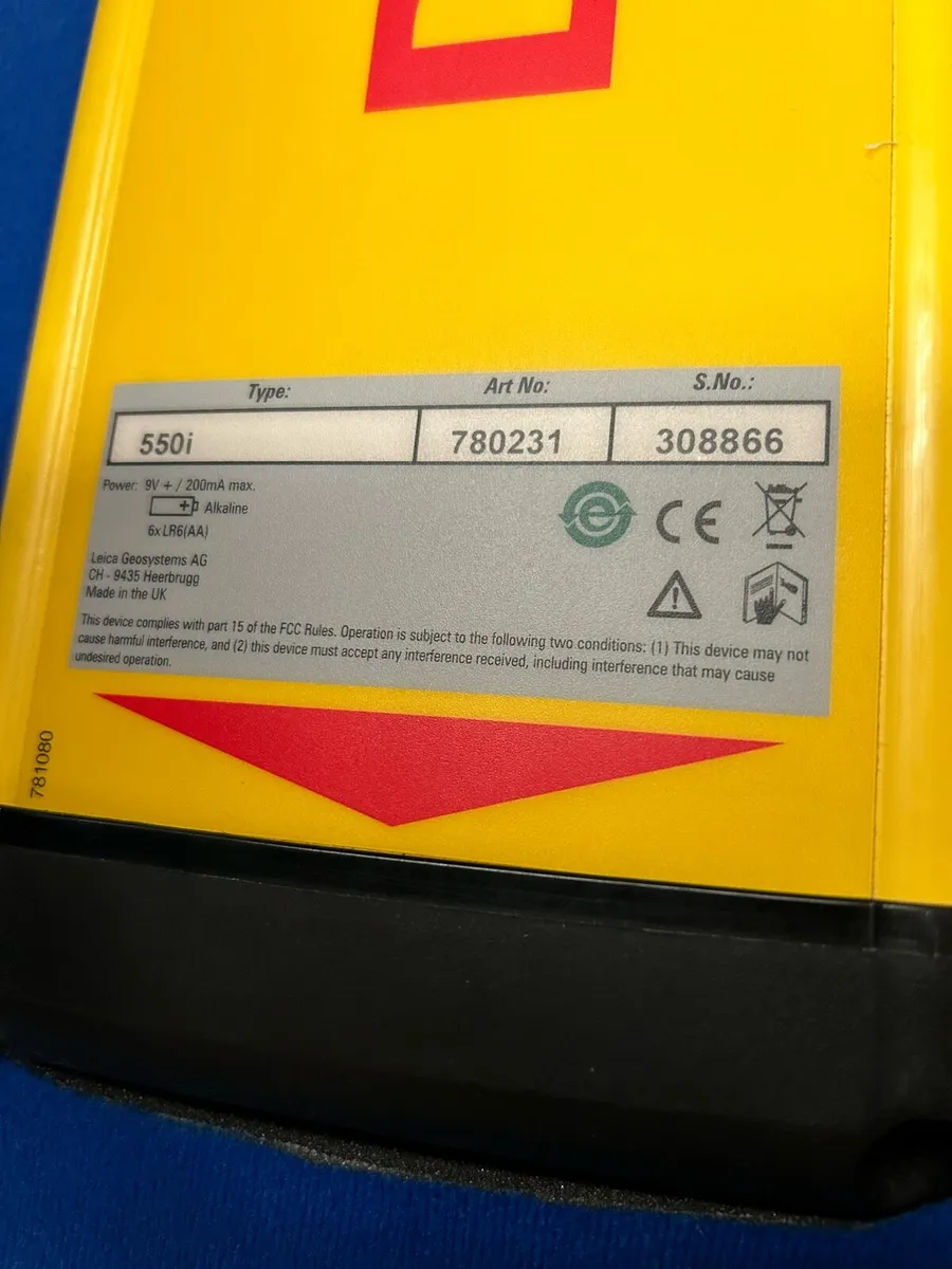 For sale DIGICAT. 550! Avoidance tool mint!! - Image 2