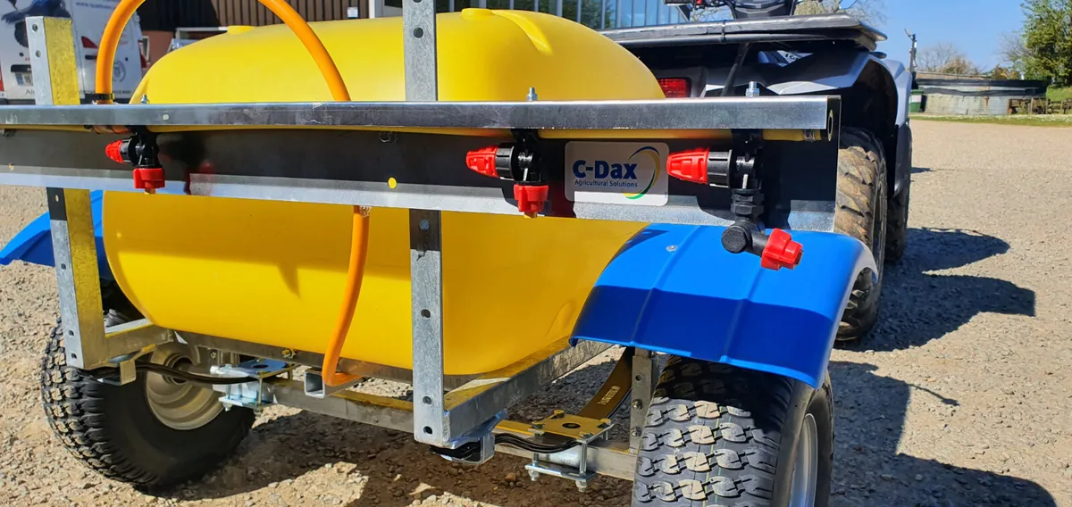 New CDAX 200 litre Trailed Sprayer & 4.5meter Boom - Image 3