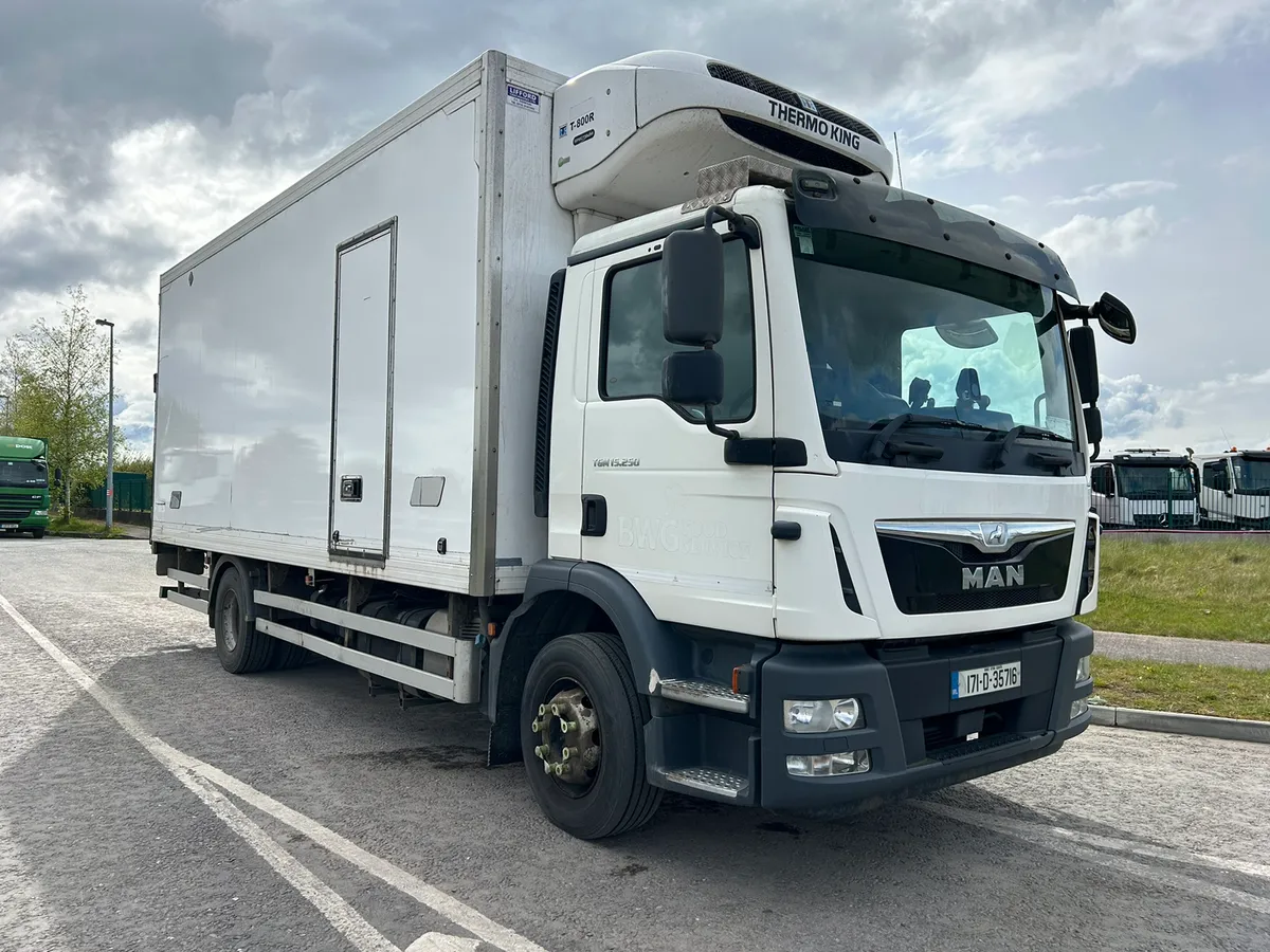 Man 15 Ton Fridge - Image 1