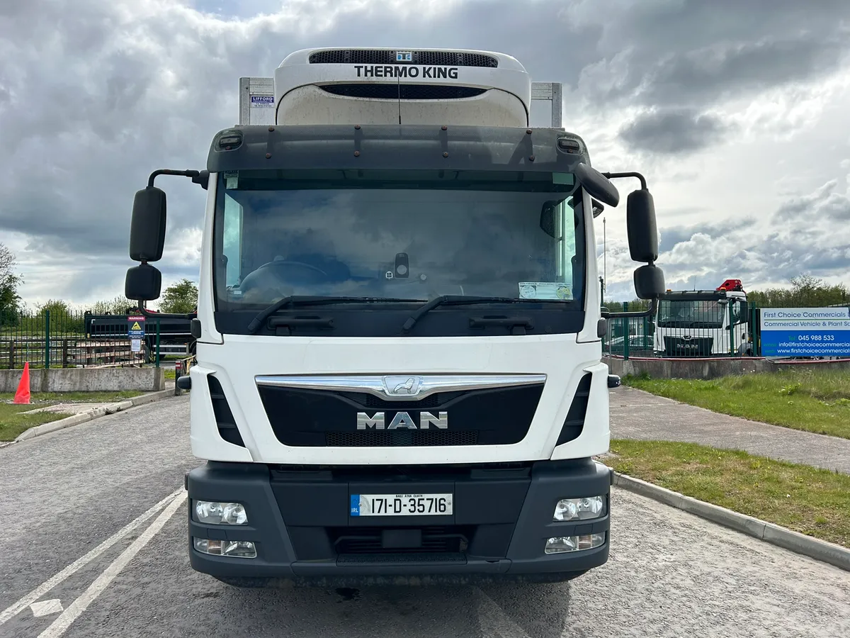 Man 15 Ton Fridge - Image 2