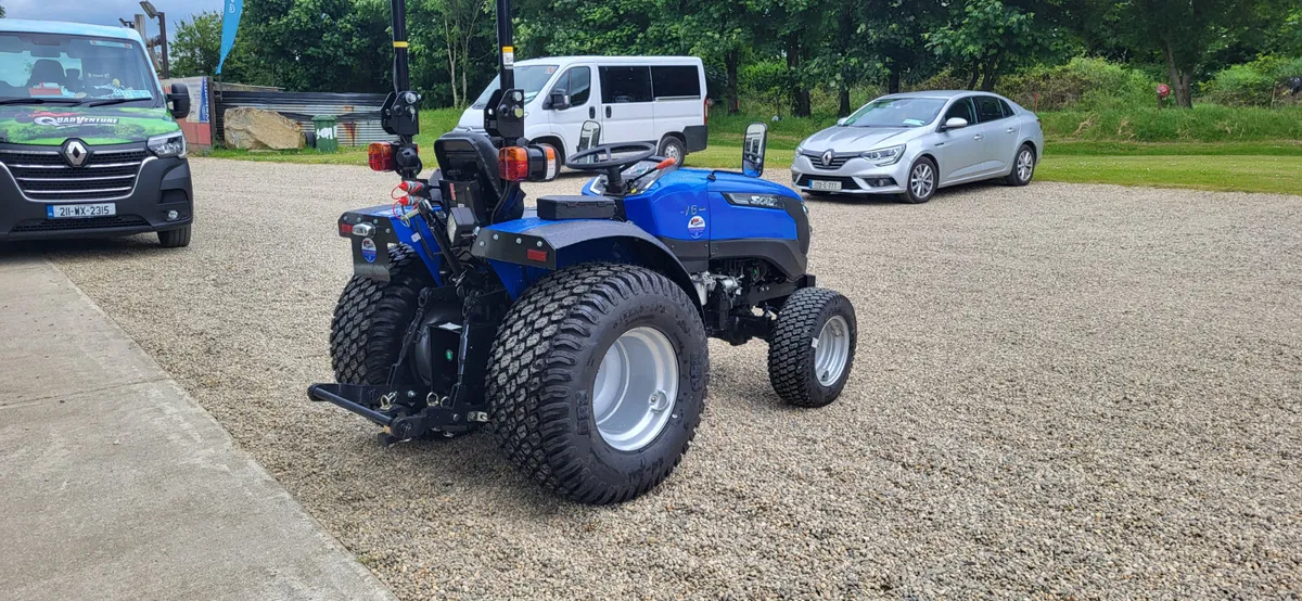 SPECIAL OFFER ON NEW SOLIS 16hp COMPACT TRACTOR - Image 4