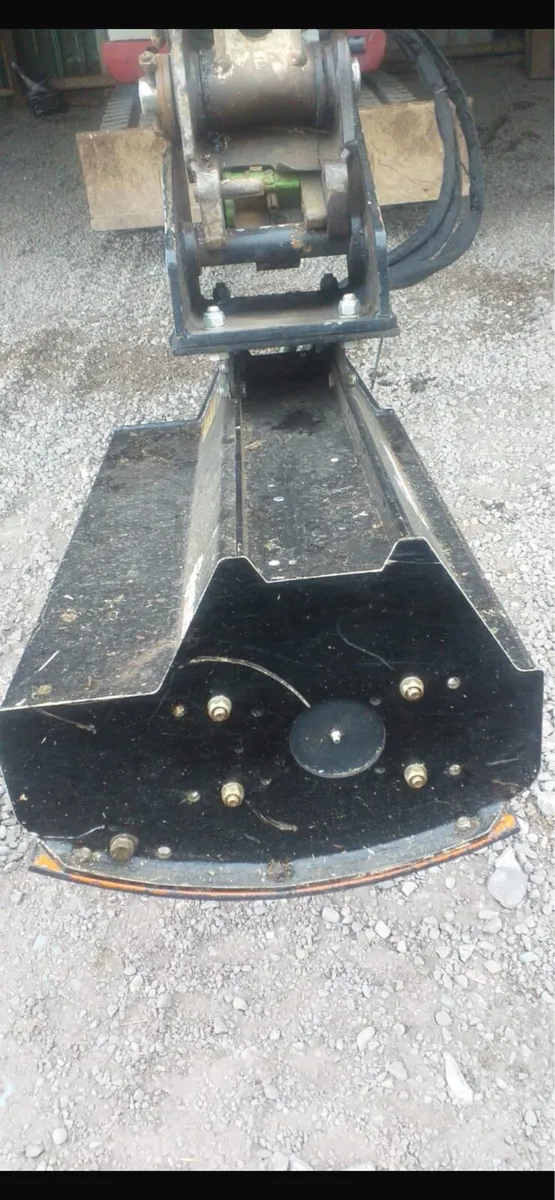 Hedge cutter for sale in Co. Kerry for €3,700 on DoneDeal