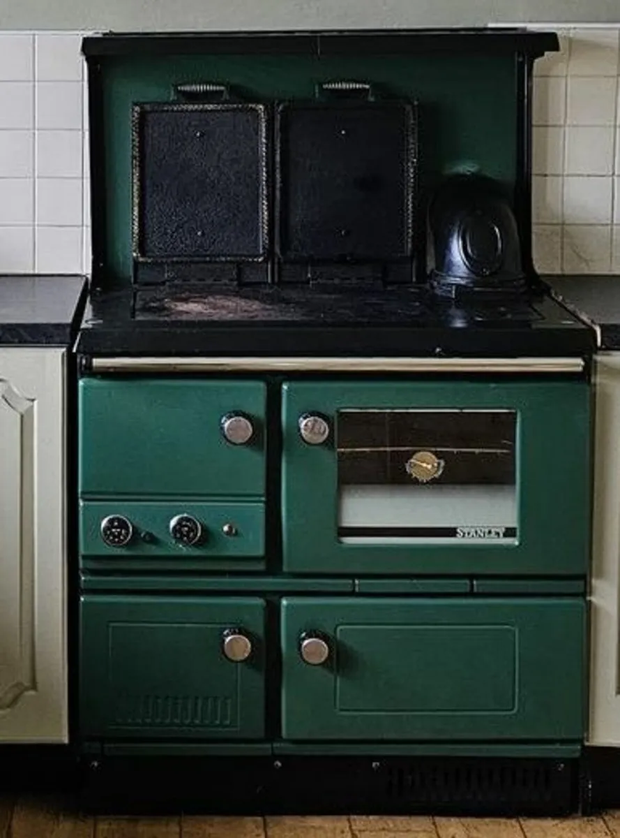 Stanley Super Star 92 Range Oil Boiler, Stove for sale in Co. Kildare