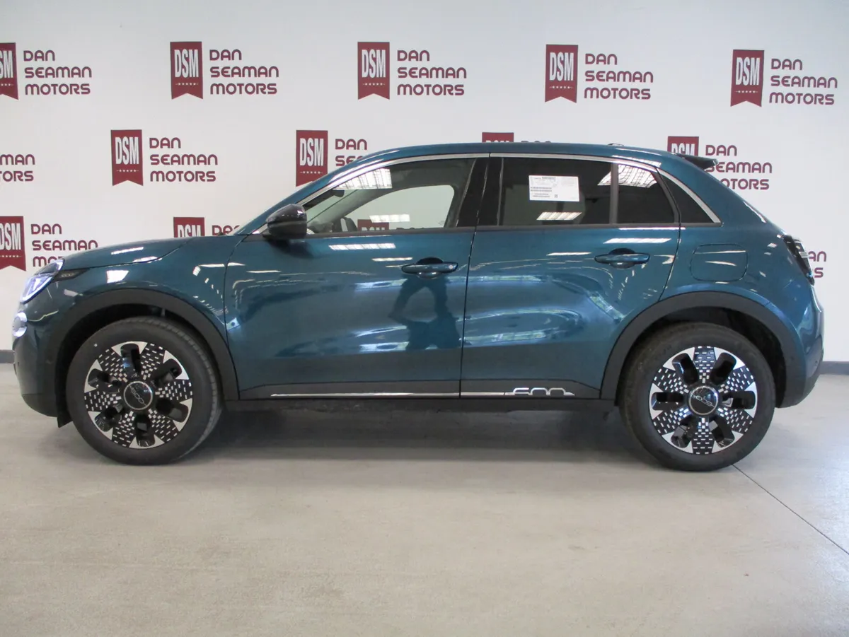 FIAT 600 MHEV LA PRIMA- 252 OFFERS 3.9% HP/PCP - Image 1