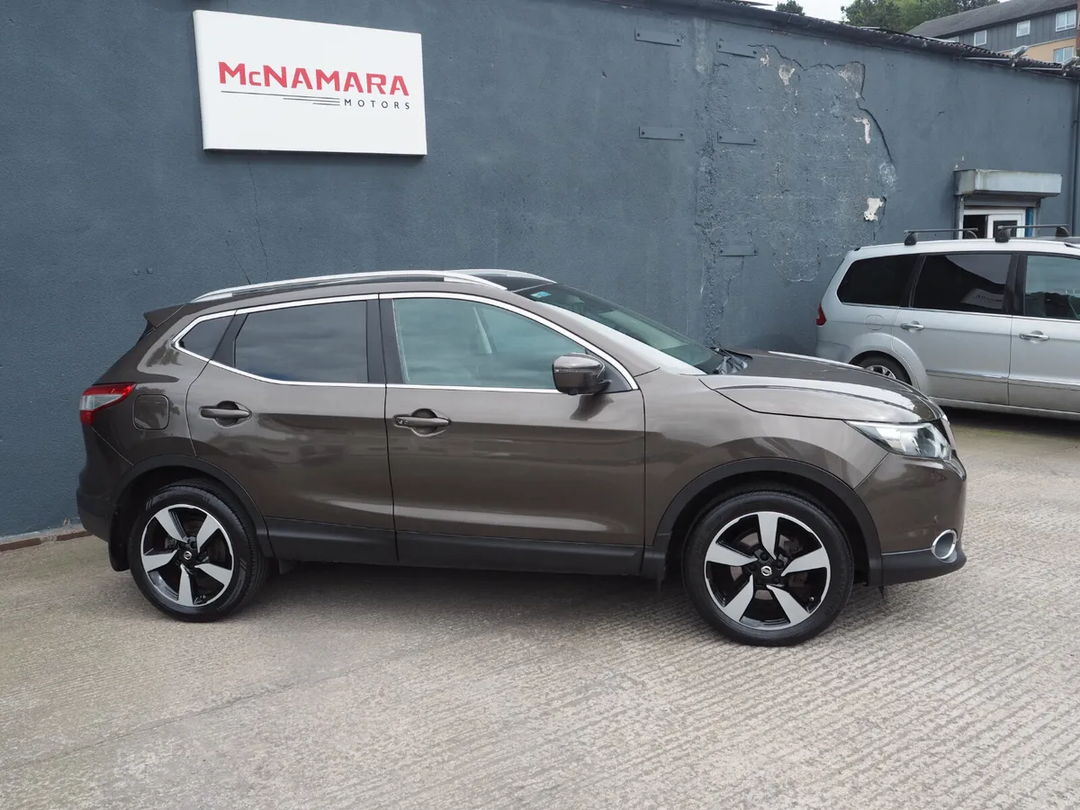 Nissan Qashqai SV 360 Premium 1 Owner 91,000Km - Image 2