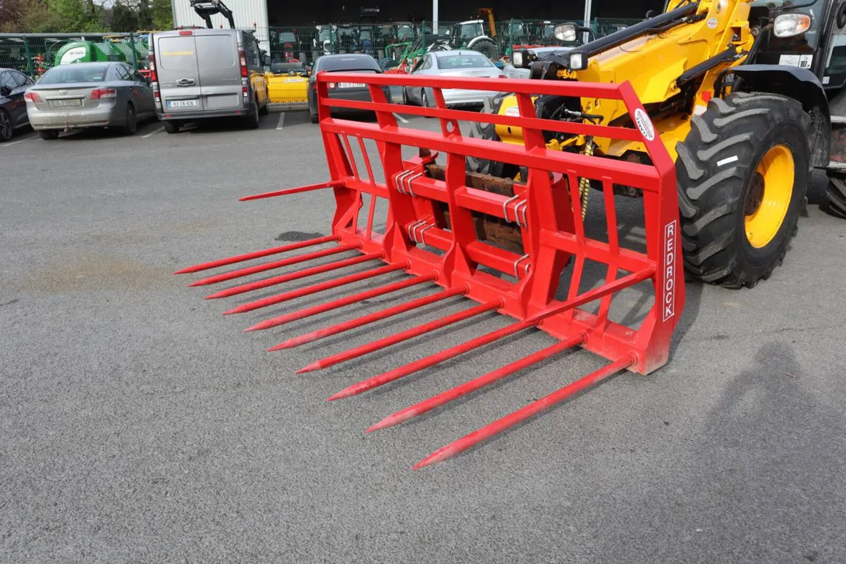 New redrock 9ft3 silage forks in stock - Image 3