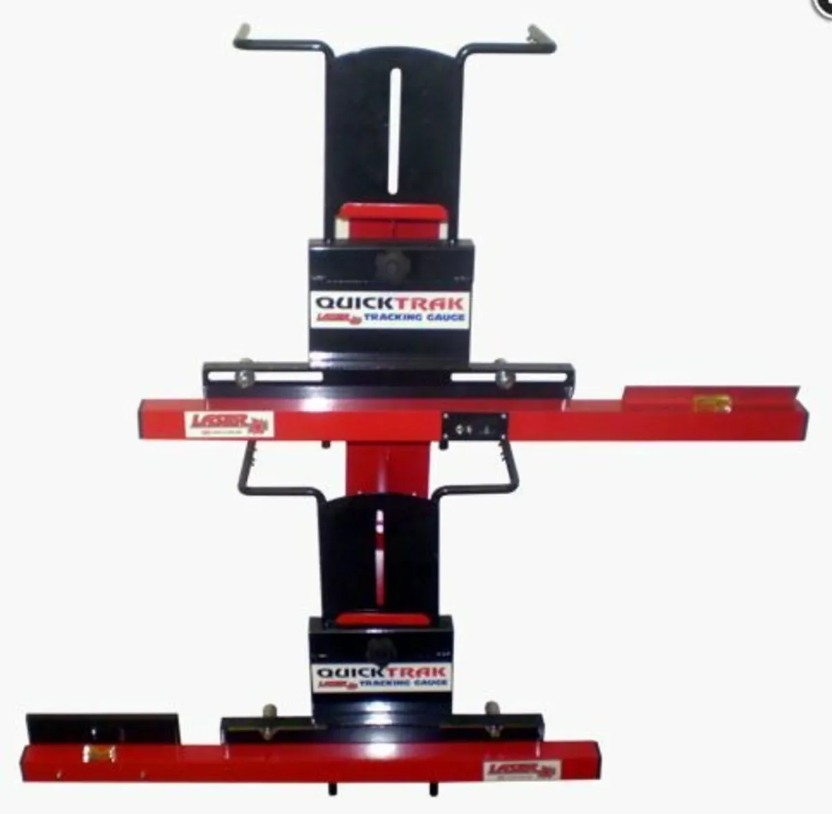 Quick Trak 2 Wheel Laser Tracking Gauge Alignment - Image 1
