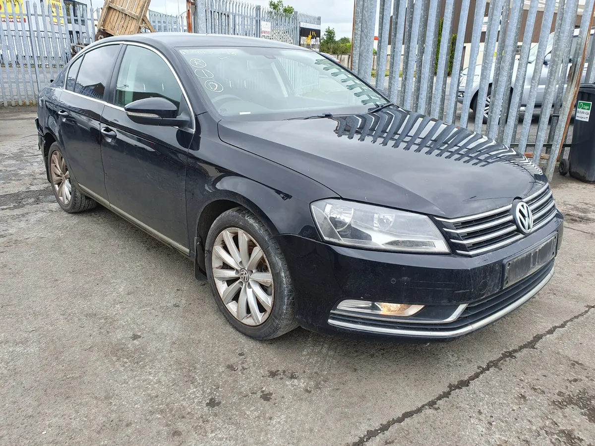 13 VOLKSWAGEN PASSAT  2.0 TDI (CFF) FOR BREAKING - Image 1