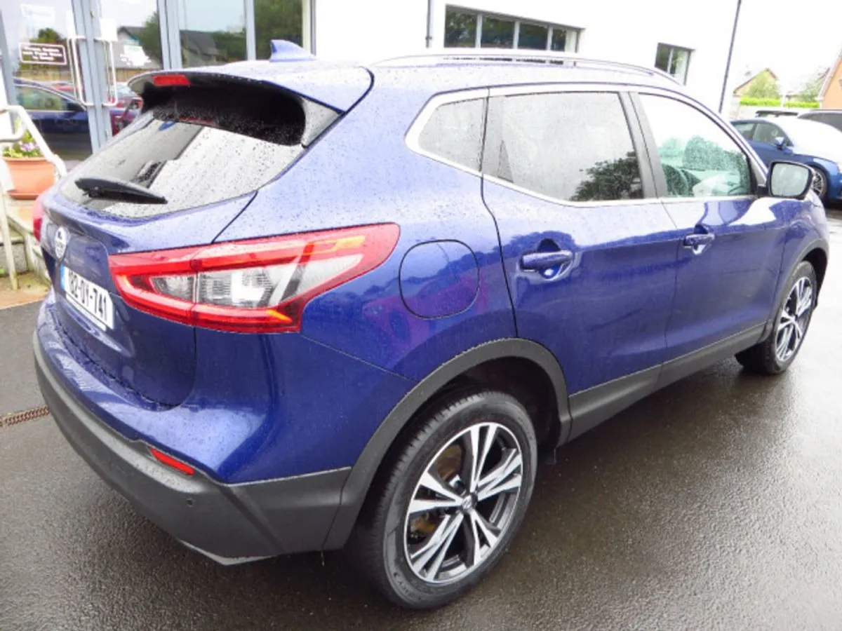 Nissan QASHQAI 1.5 DCI N-connecta 115PS 5DR - Image 3