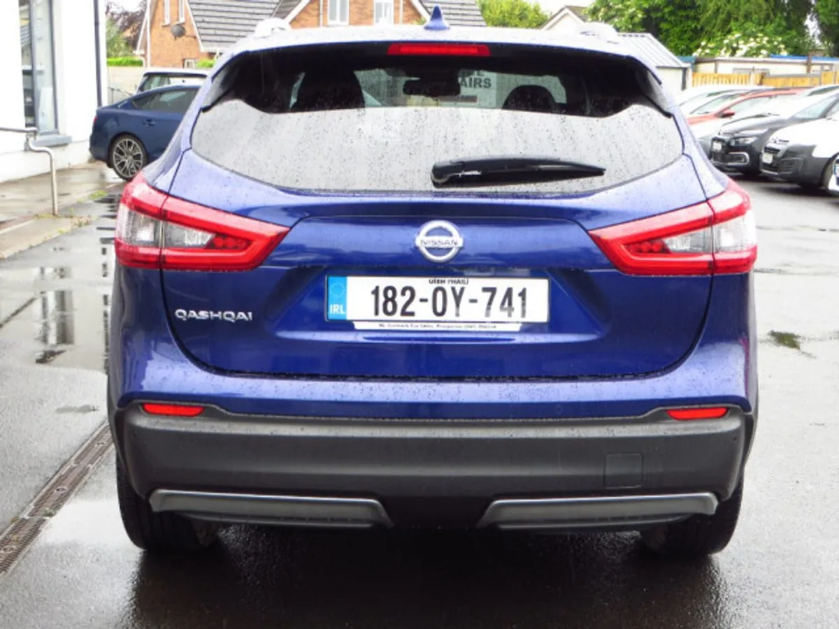 Nissan QASHQAI 1.5 DCI N-connecta 115PS 5DR - Image 4
