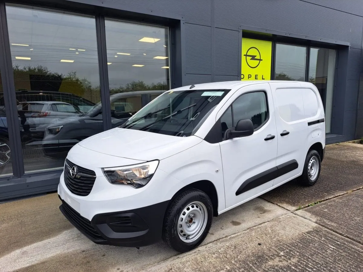 Opel Combo L1 H1 5 Year Warranty Demo Deal - Image 2