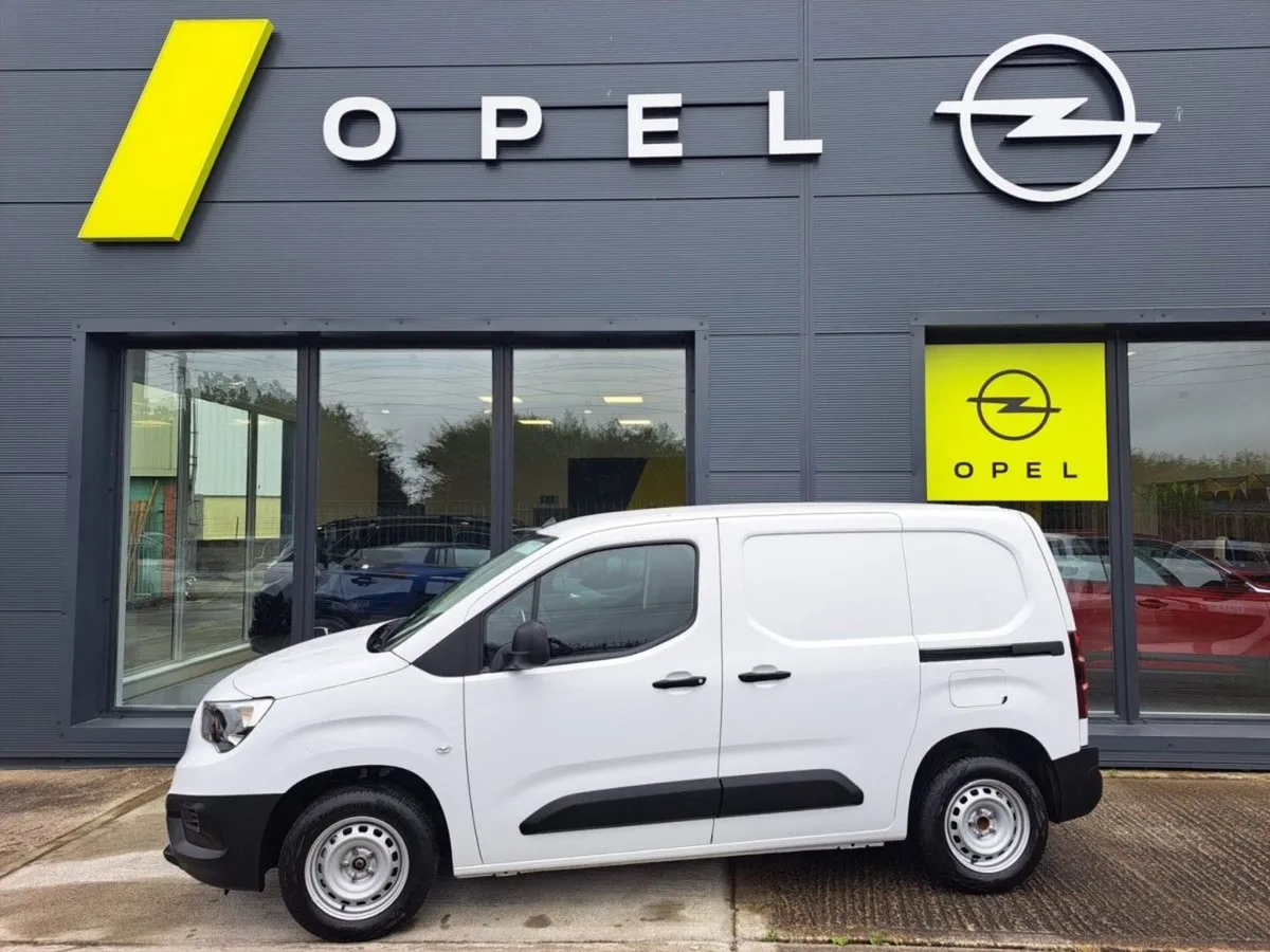 Opel Combo L1 H1 5 Year Warranty Demo Deal - Image 1