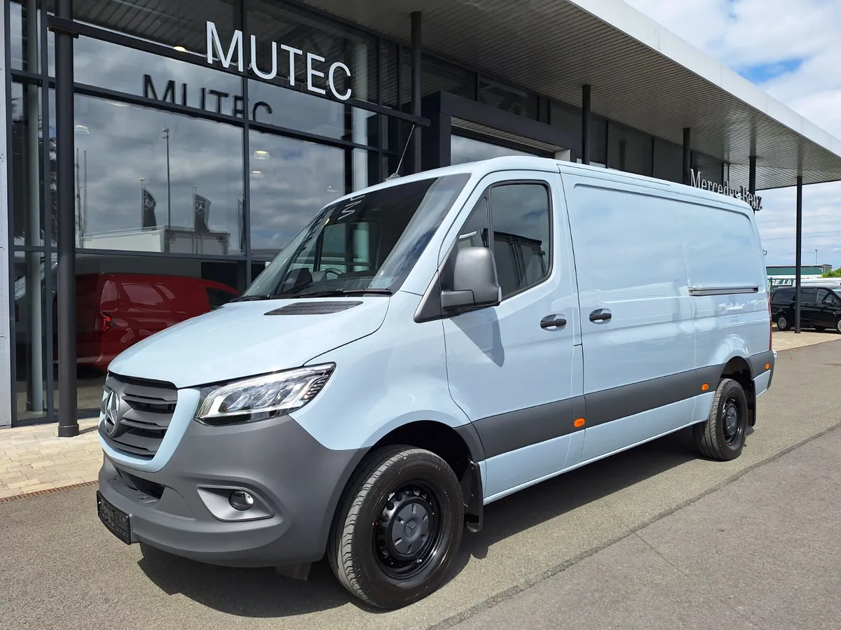 Mercedes Sprinter 317 MWB Auto Select Model - Image 1