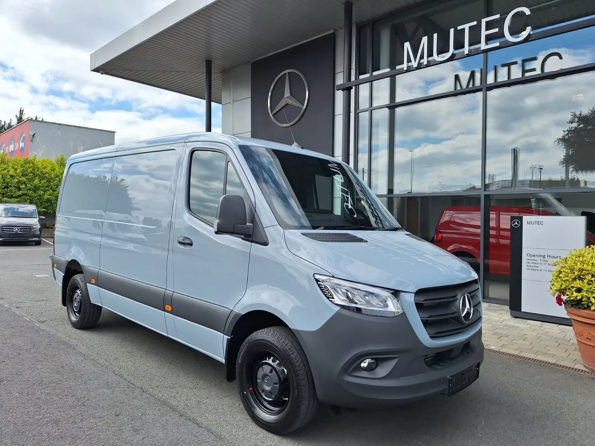 Mercedes Sprinter 317 MWB Auto Select Model - Image 2