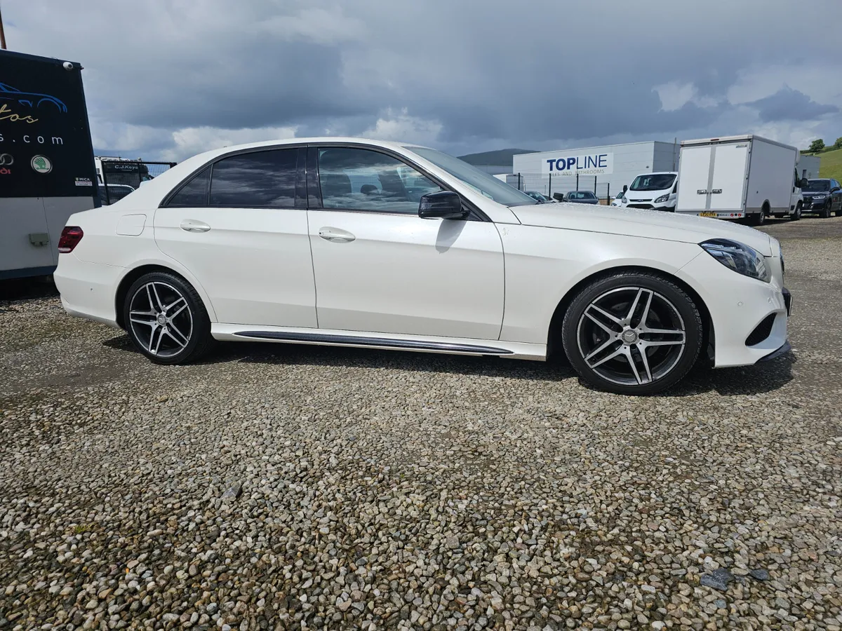 Mercedes-Benz E-Class 2015 - Image 2