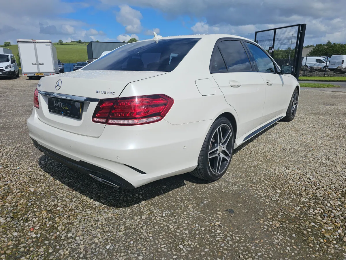 Mercedes-Benz E-Class 2015 - Image 4