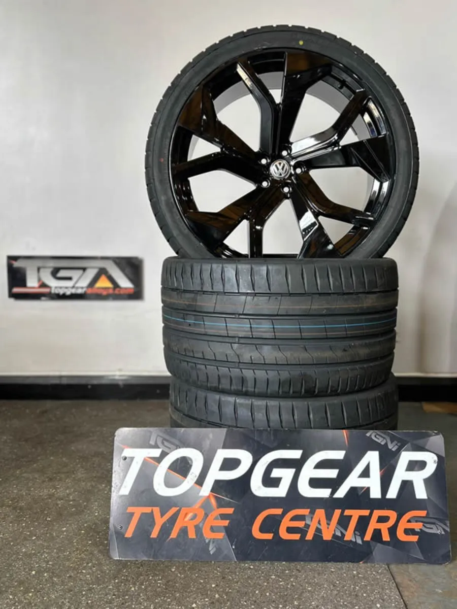 23inch RSQ8 Style Alloys & Tyres for VW Touareg - Image 1