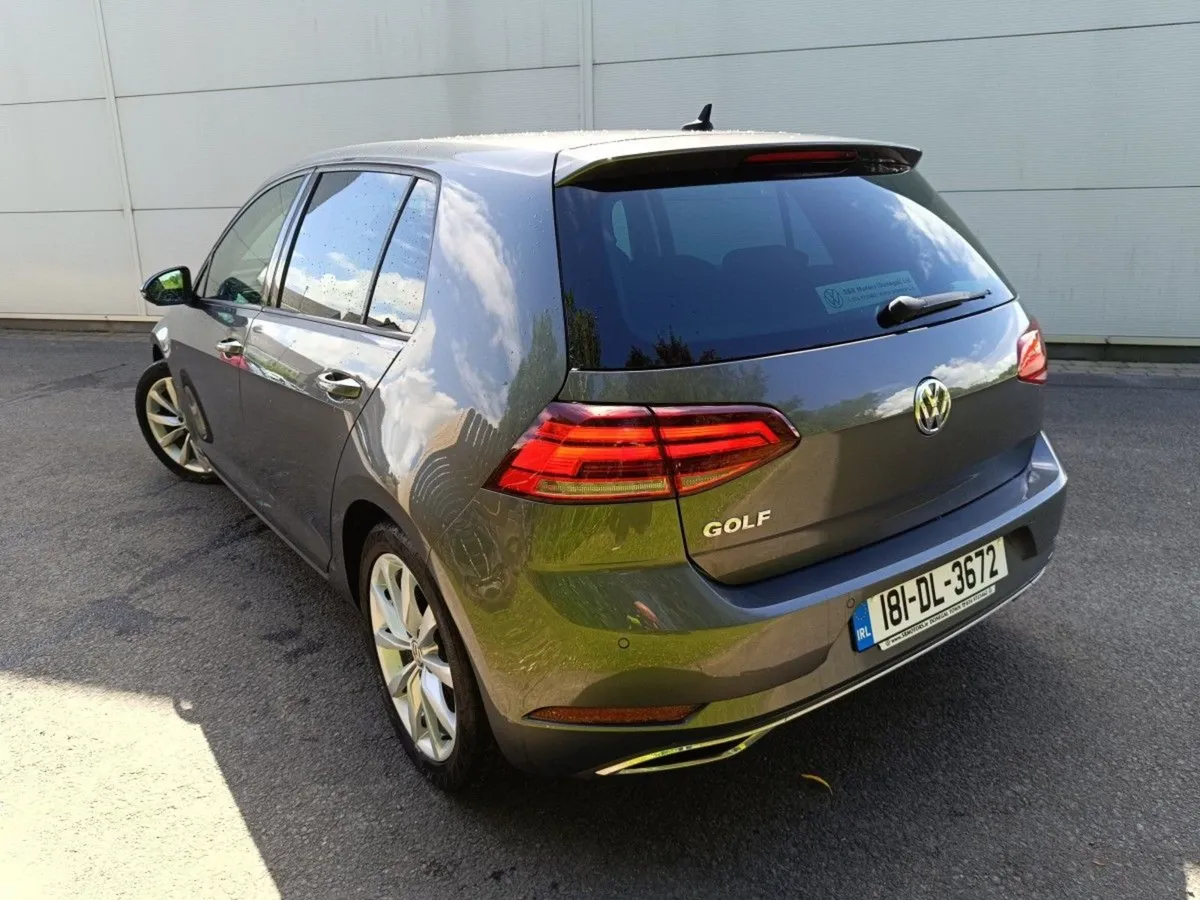 Volkswagen Golf 2.0 TDI 5DR 150HP Highline GT - Image 3