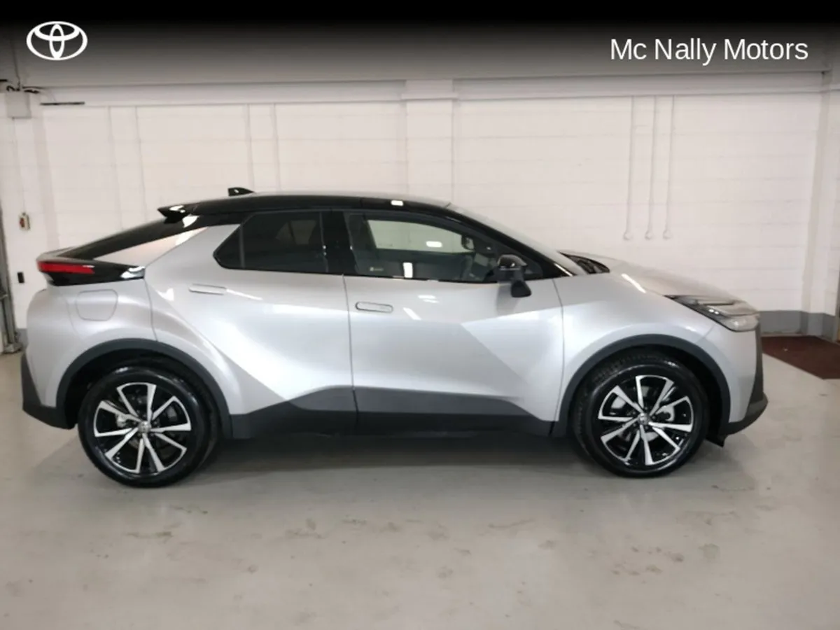 Toyota C-HR 2.0 Phev Sport  Demo Panoramic Roof - Image 2