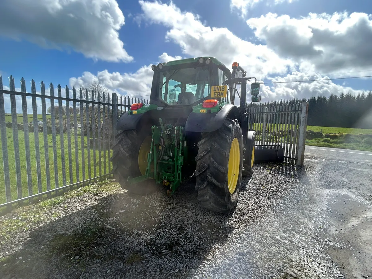 John Deere 6120M - Image 2