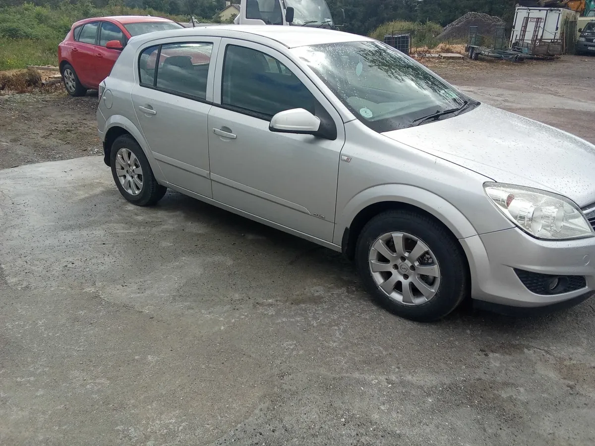 Opel Astra 2008 - Image 4