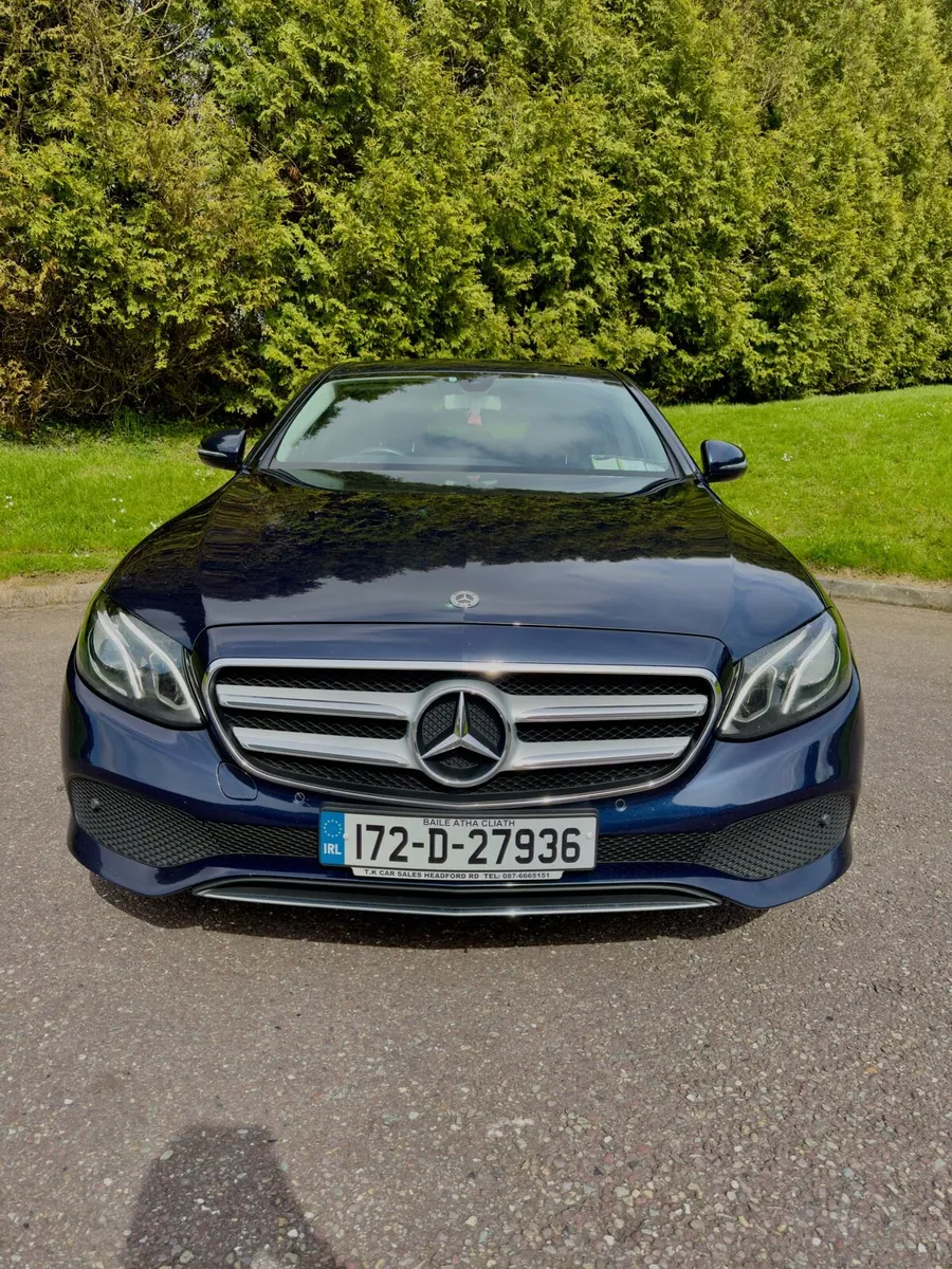 Mercedes-Benz E220 Avantgarde 2017 - Image 2