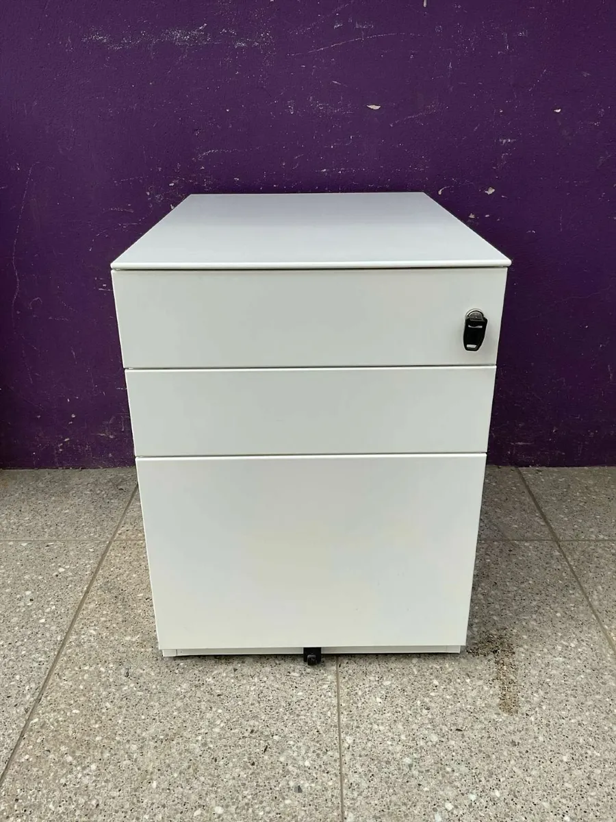 Small mobile under desk filing cabinet - Image 4