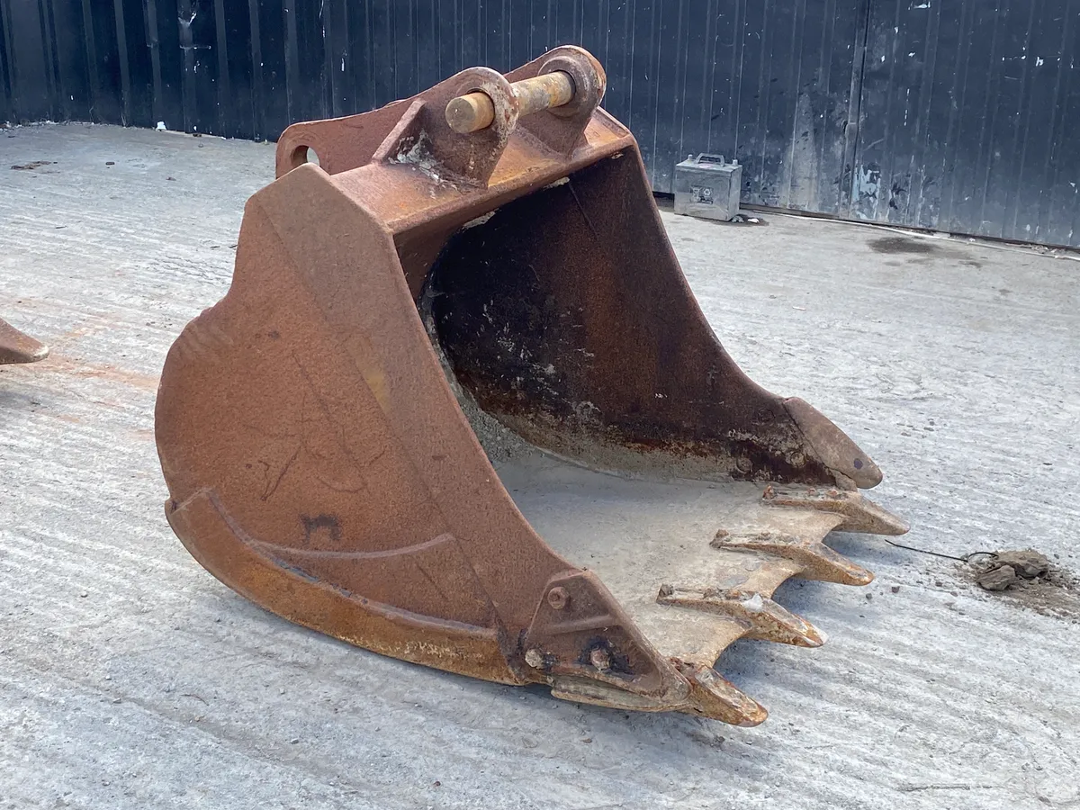 65MM Pins 36" Excavator Bucket - Image 1