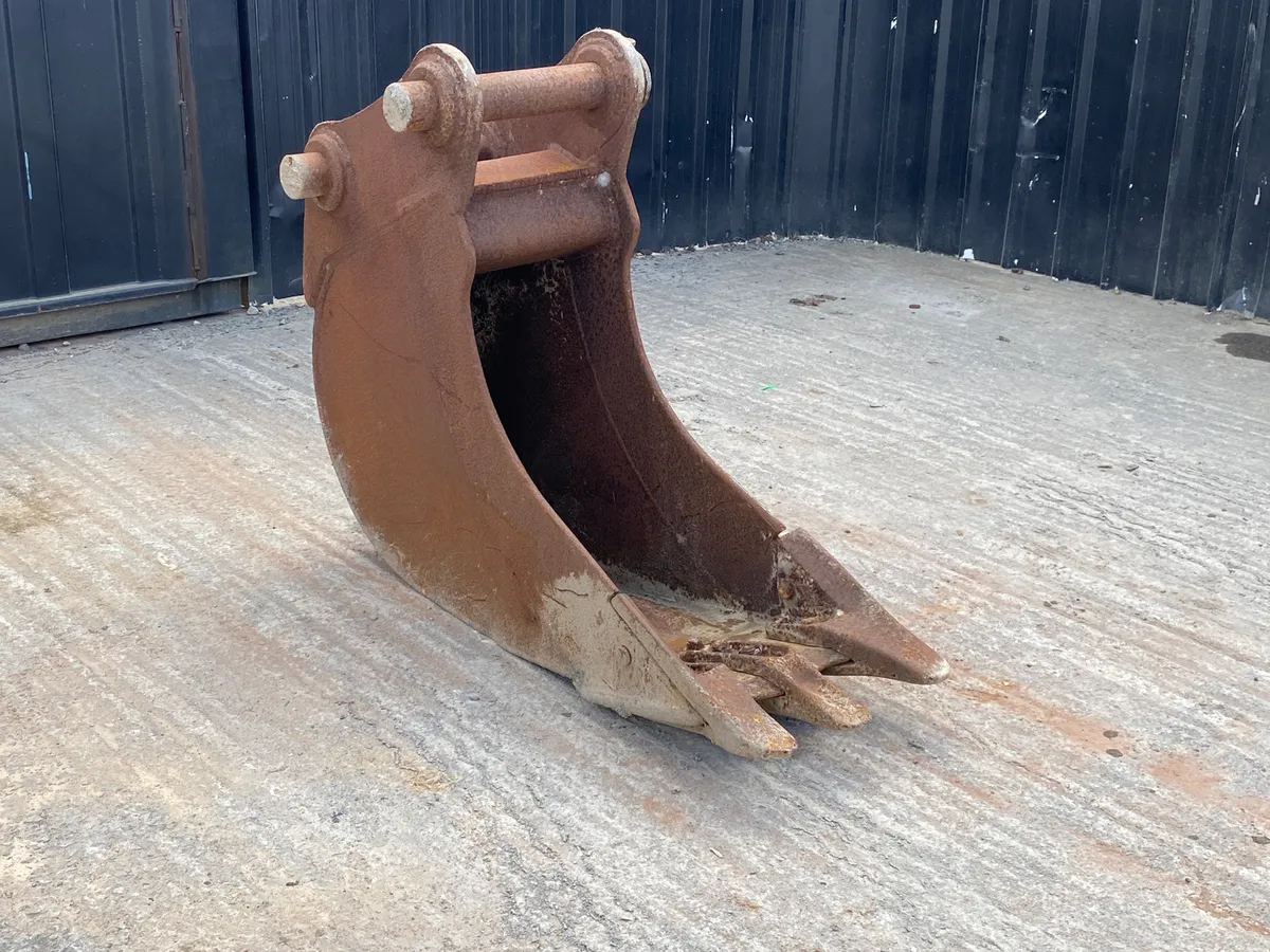 80MM Pins 18" Excavator Bucket - Image 1