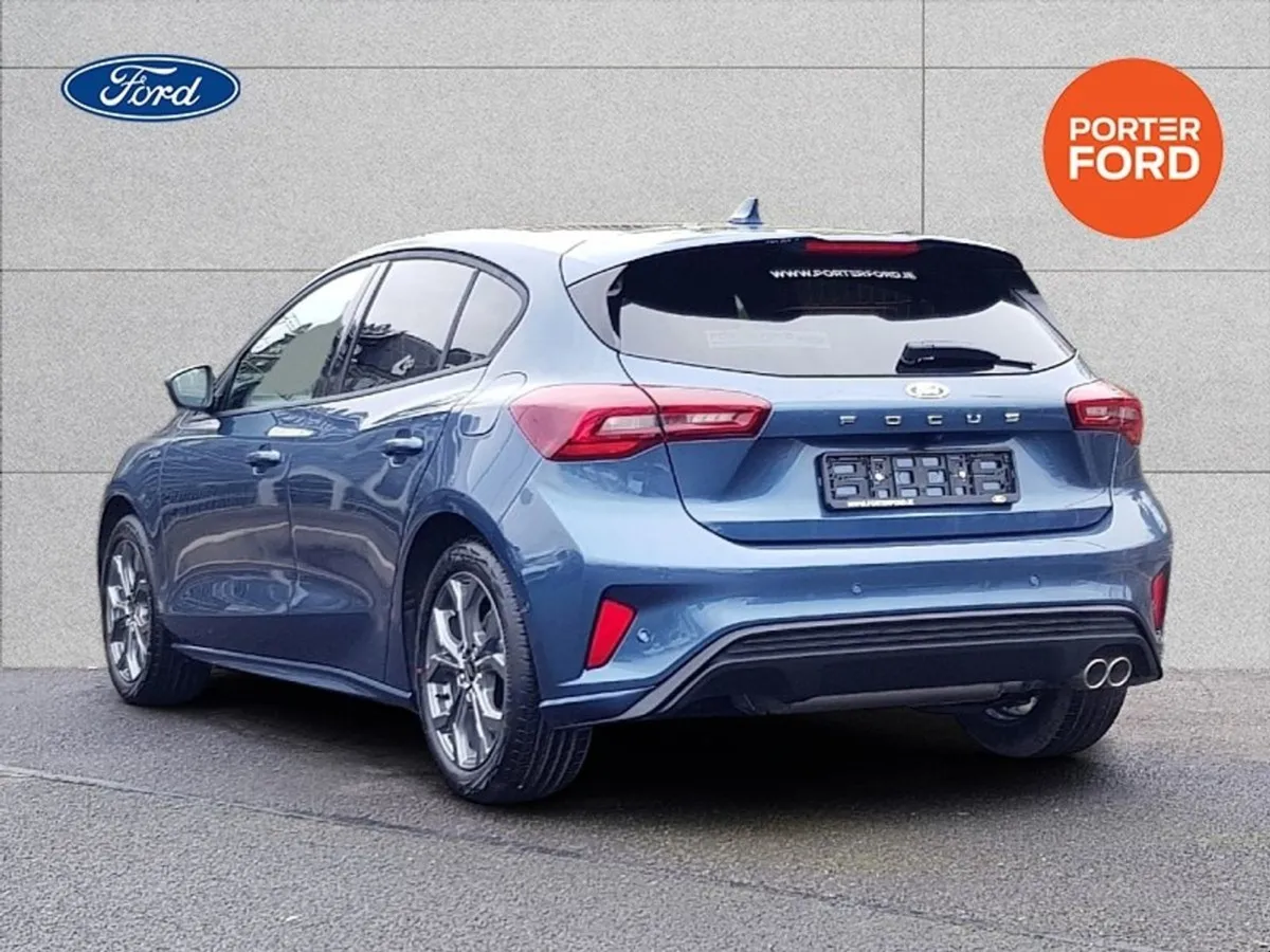 Ford Focus  order Your 251 Now  ST Line 1.0 Ecobo - Image 3