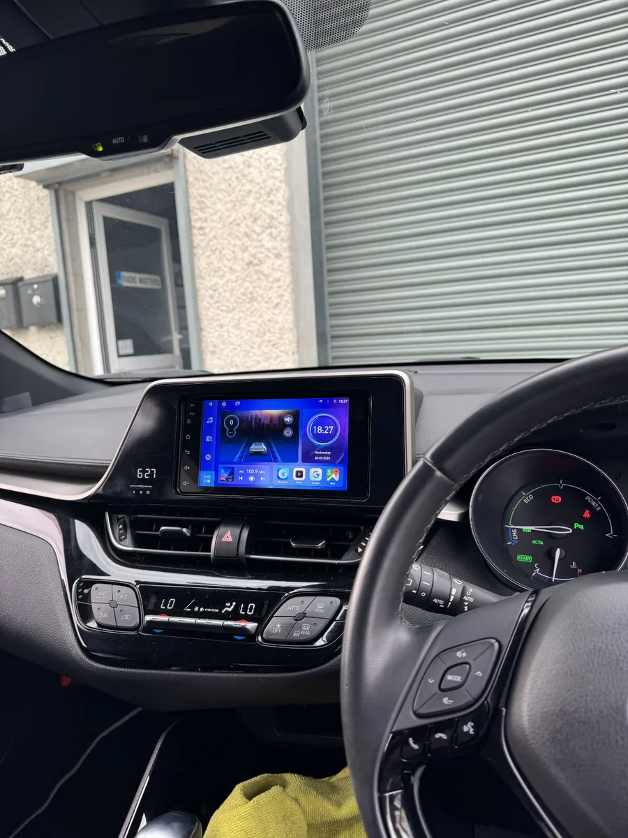 Toyota C-HR  Android radio Carplay Android Auto - Image 4