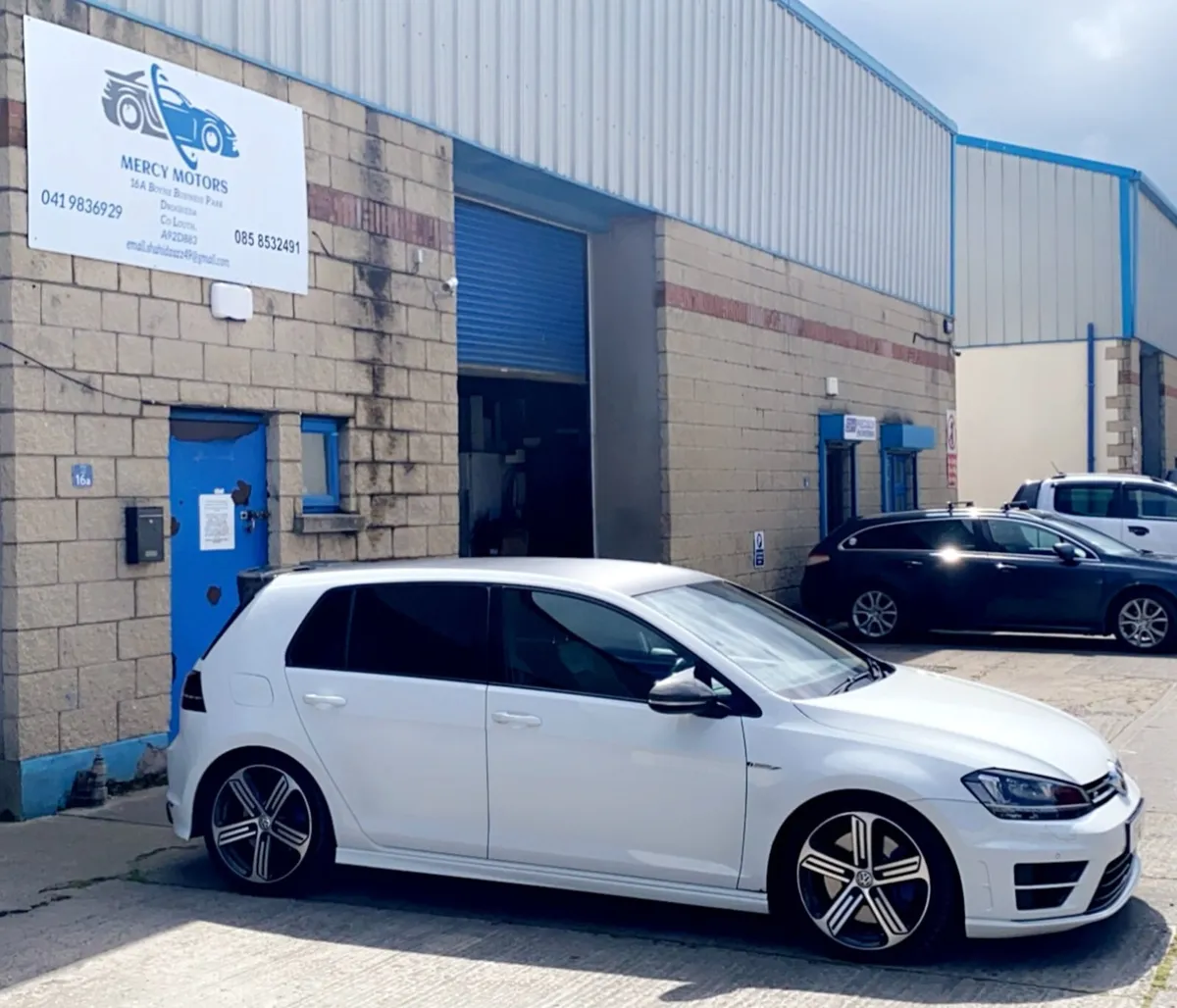 VW Golf R in White colour Immaculate condition - Image 4