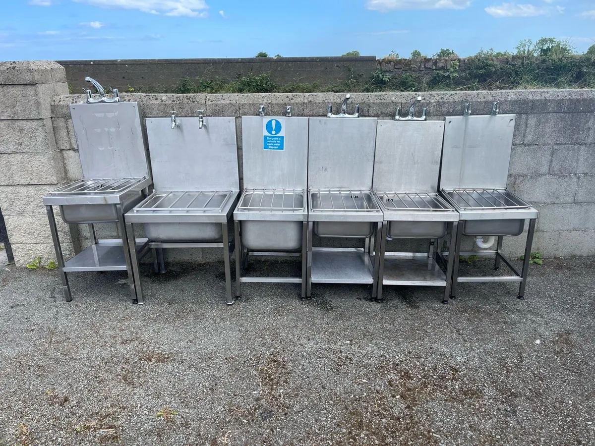 Various size Mop sinks - Image 1