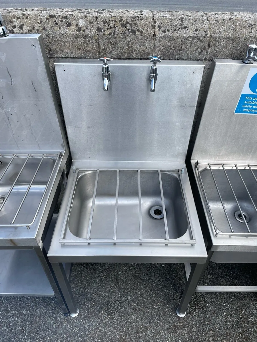 Various size Mop sinks - Image 3