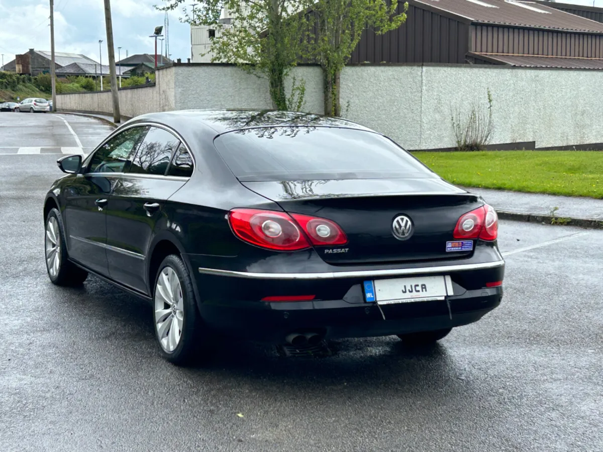 STUNNING 2009 VOLKSWAGEN PASSAT CC - Image 4